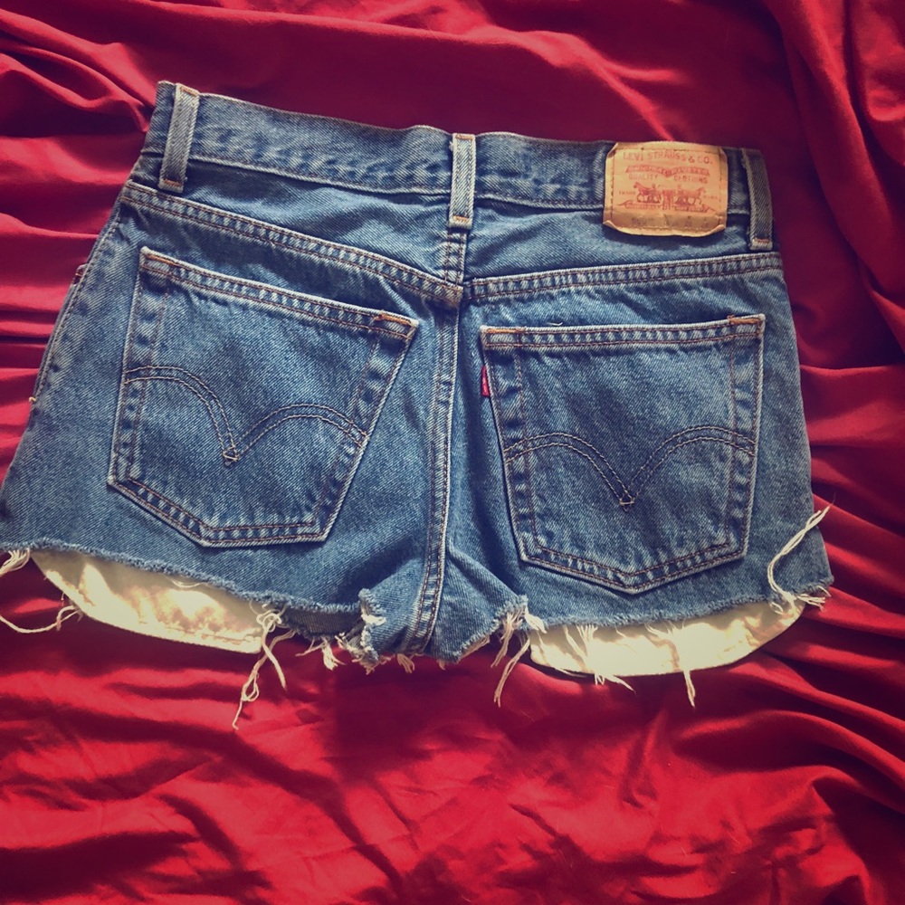 Vintage Levi’s cut off jean shorts.